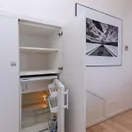 公寓 里瓦豪华套房酒店 *