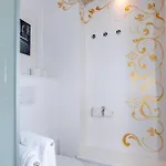 公寓 里瓦豪华套房酒店