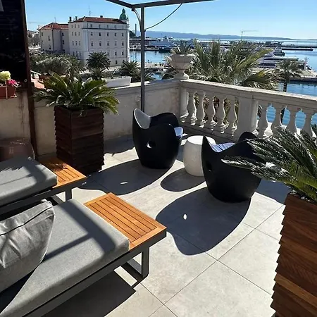 Riva Luxury Сплит