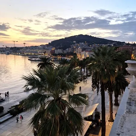 Riva Luxury Apartment Split