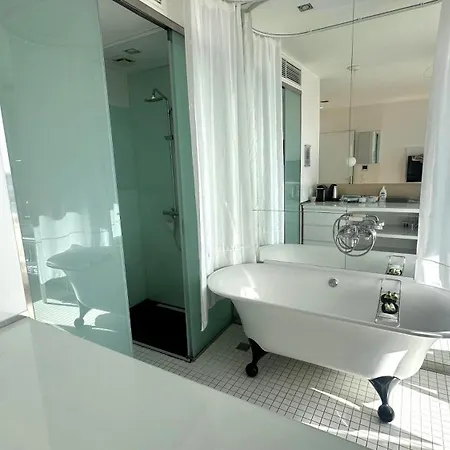 리바 럭셔리 스위트