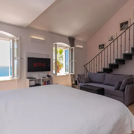 Riva Luxury Apartment