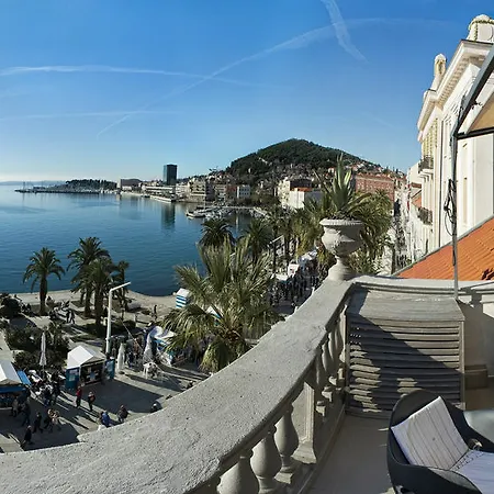 Apartment Riva Luxury