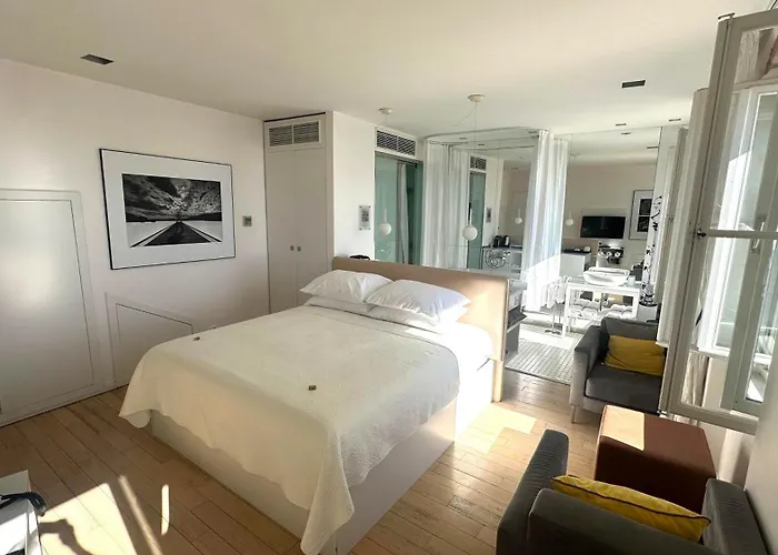 Riva Luxury Апартаменти *